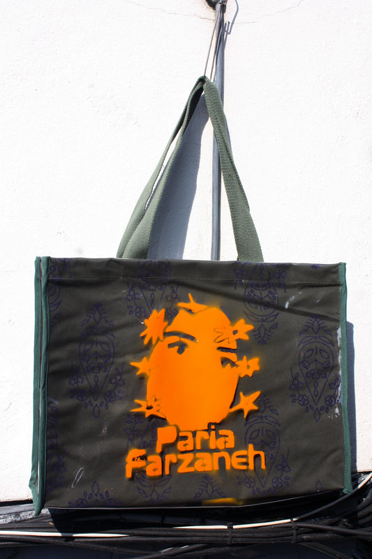 Face Badge Tote Bag - Fanta