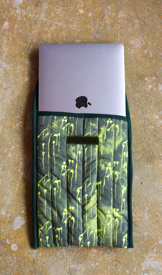 PF Script Laptop / Tablet Case